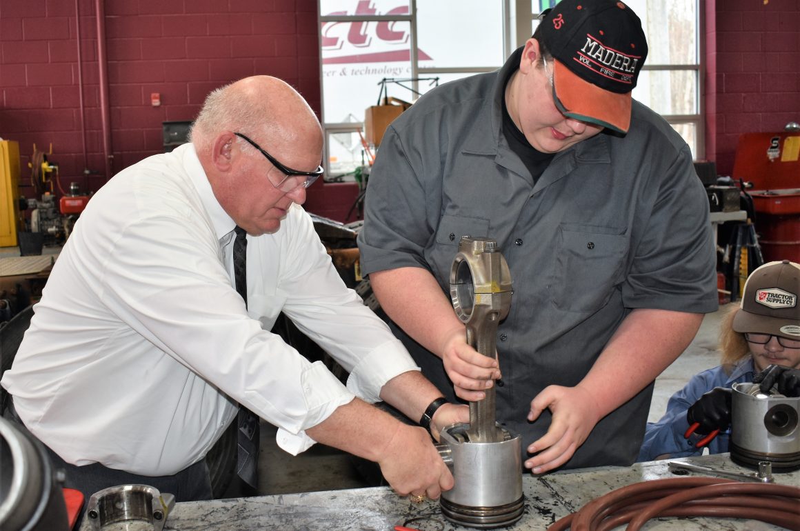 U.S. Rep. Glenn “GT” Thompson  Learns Skills and Trades From CCCTC Students