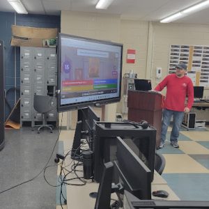 Information Technology Instructor Shares Best Practice With Staff
